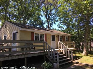 70 W Tashmoo Ave, Tisbury, MA 02568