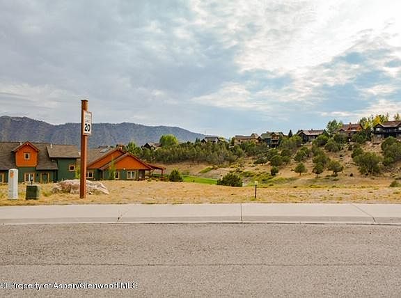 2nd image of 281 Deer Valley Dr
