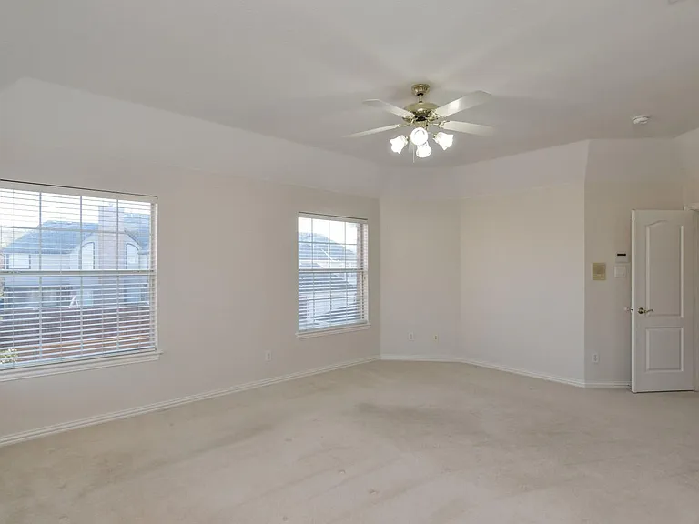 8512 Mesa Verde Dr — Photo 21