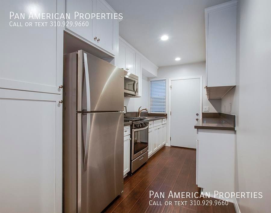 1st image of 3209 W 73rd St #3