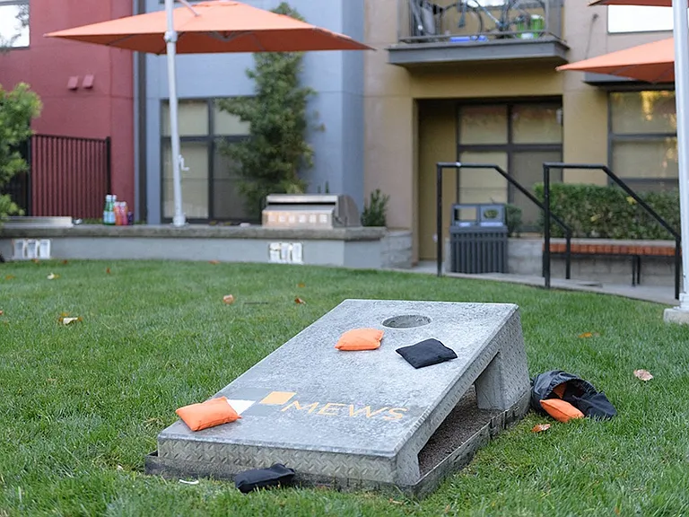 Fremont Mews — Photo 14