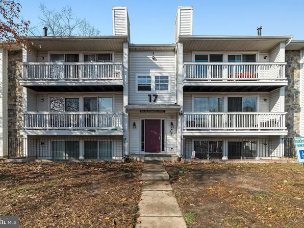 181 Kenwood Dr, Sicklerville, NJ 08081