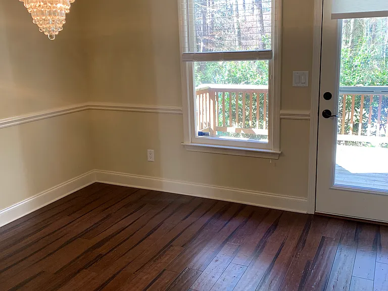 710 Powell Dr — Photo 34