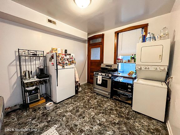 3rd image of 2742 N Southport Ave #1