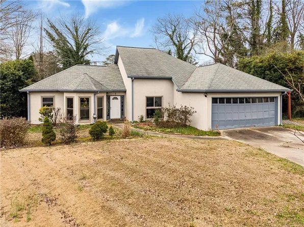 710 Friendship Ridge Ct, Powder Springs, GA 30127