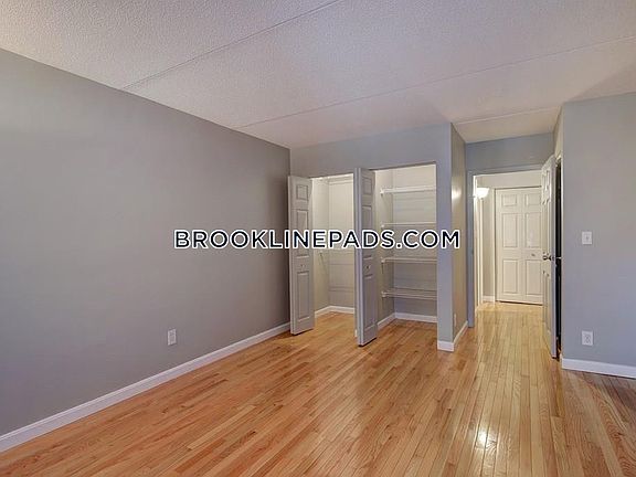 2nd image of 50 Broadlawn Park #219