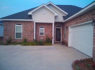 135 Amber Dr, Byron, GA 31008