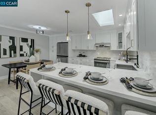 2001 Ptarmigan Dr APT 4, Walnut Creek, CA 94595