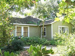 2nd image of 812 Fairbanks St