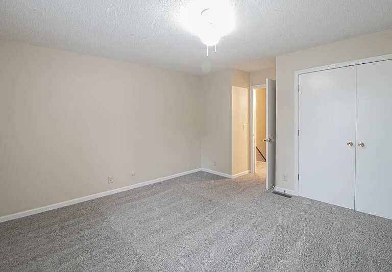 117-4 Hickory Trce — Photo 18