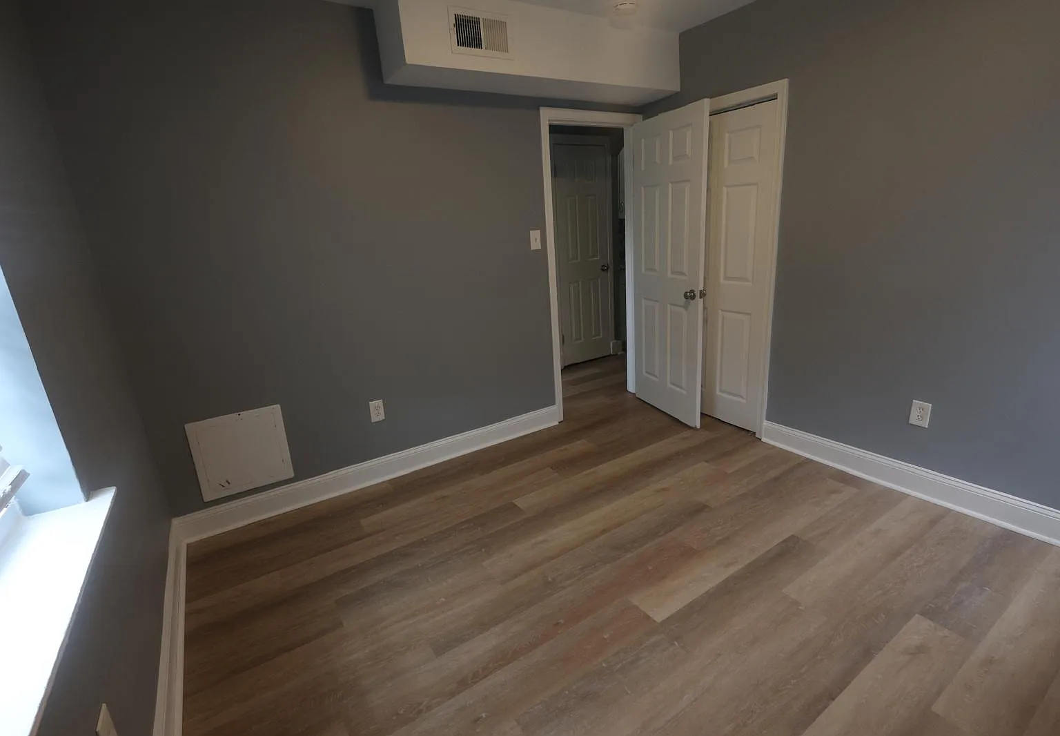 3 bed, 700 sqft, $1,850 — Photo 1