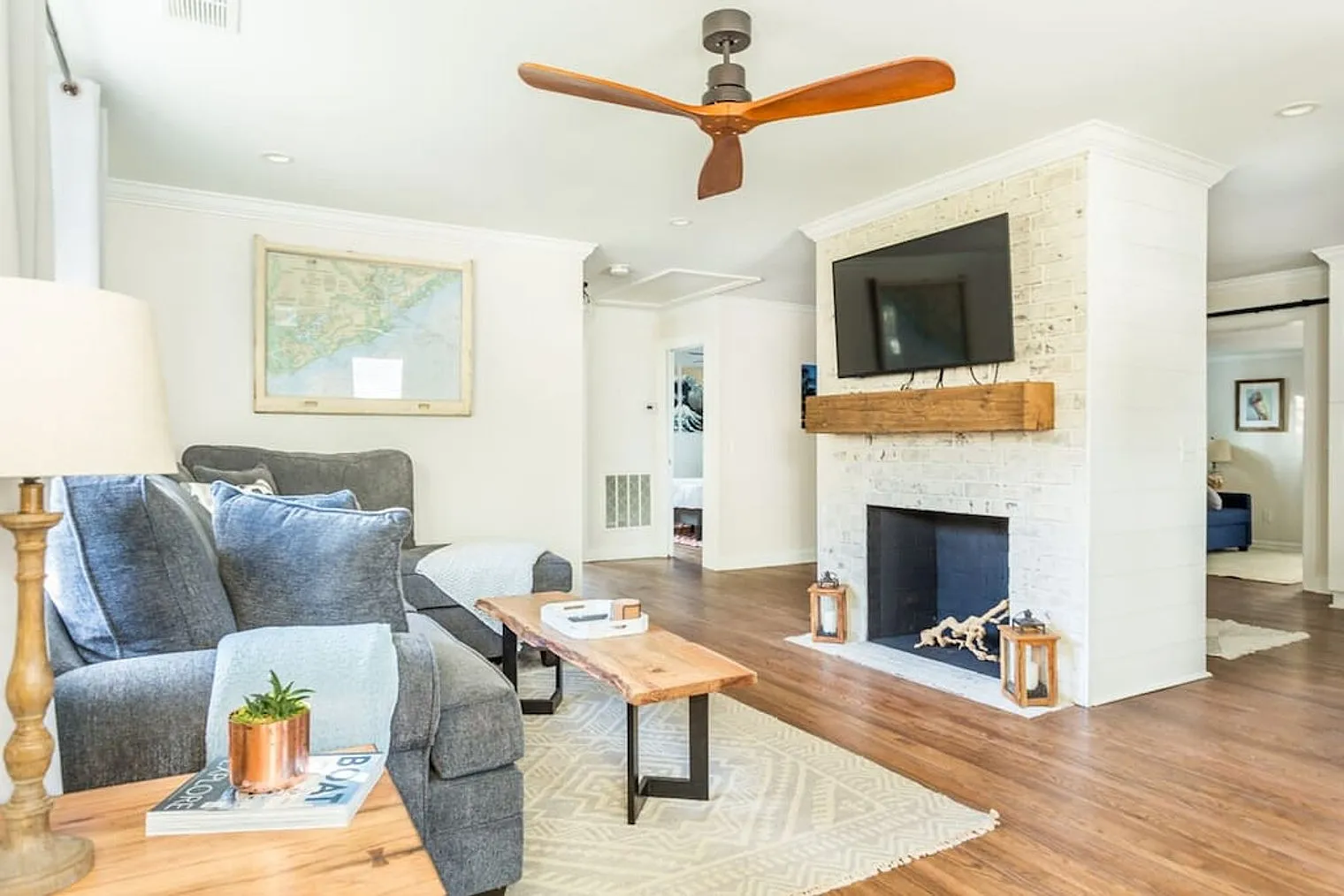 3 bed, 2.0 bath, $7,924 — Photo 1