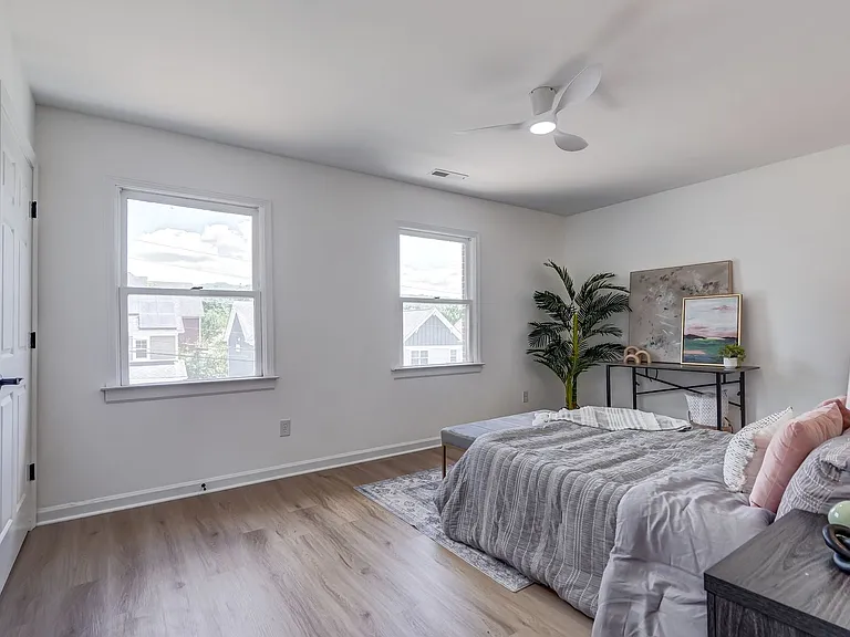 1453 Avon St — Photo 13