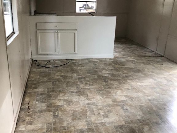 3rd image of 1325 N Franklin St Lot 202
