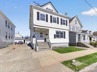 125 Lowell St #1, Carteret, NJ 07008