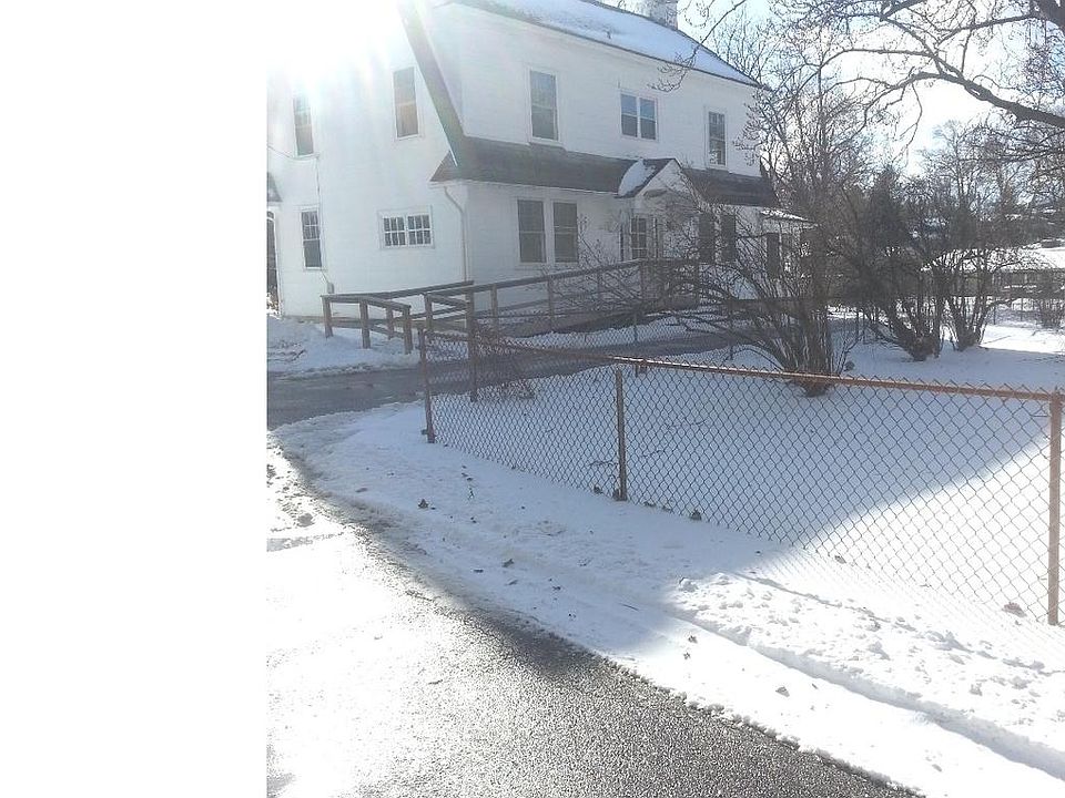 1st image of 35 Poplar Ln