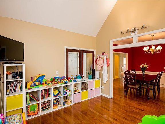 4th image of 5559 Wynhall Dr