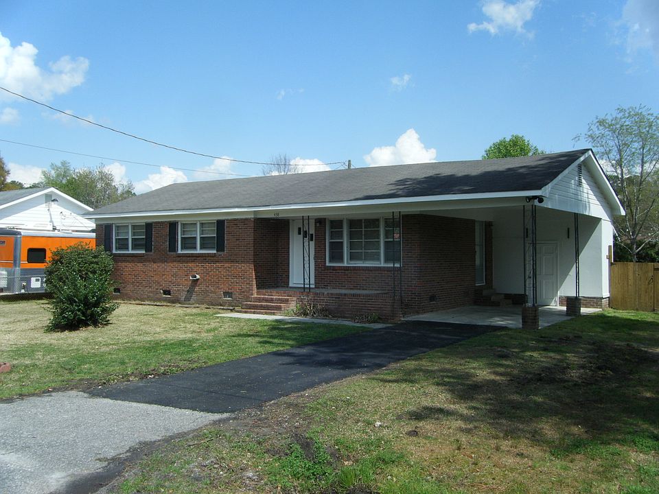 438 Clarine dr