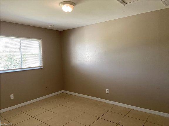 3rd image of 312 Poplar St