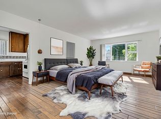 332 N La Peer Dr, Beverly Hills, CA 90211
