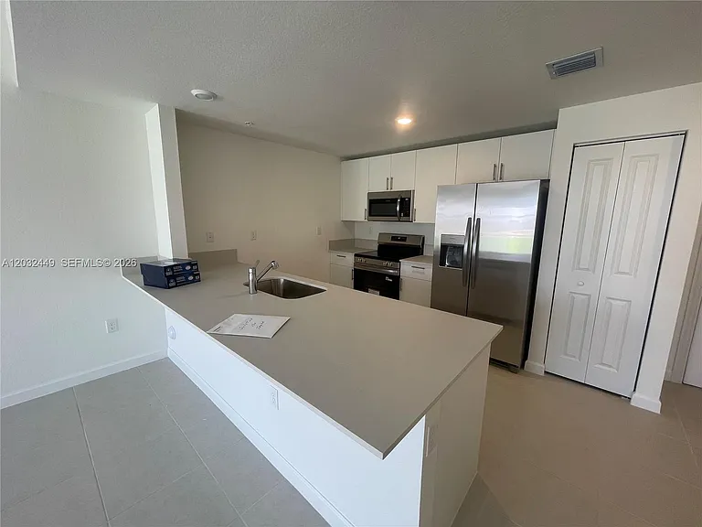 12460 SW 248th St #8 — Photo 4