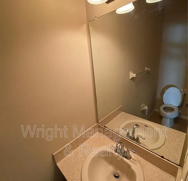 7843 Foxgrove Dr — Photo 16