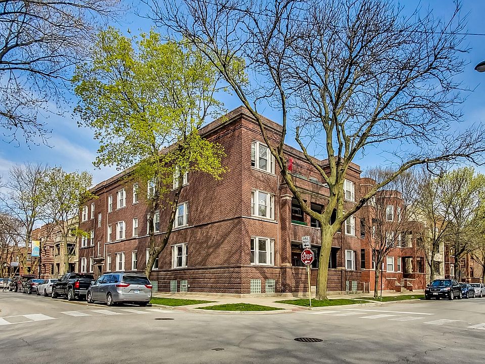 1st image of 834 N Oakley Blvd #3