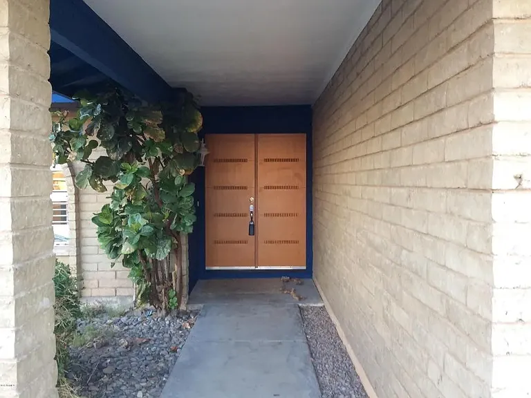 9422 N 49th Ave — Photo 3