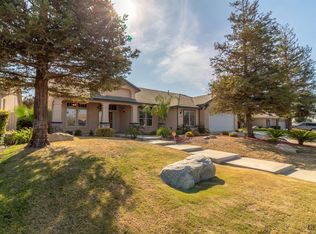 9709 Laurel Park Ave, Bakersfield, CA 93312