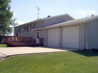 57111 180th St, Donnelly, MN 56235