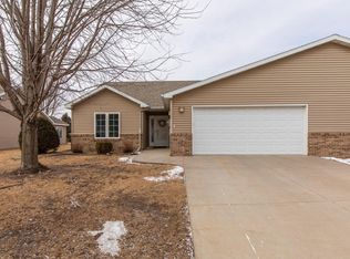 6127 S Pointe Dr SW, Rochester, MN 55902