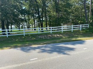 301 Creekside Dr, Washington, NC 27889