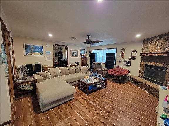 2nd image of 3 Ivy Ct