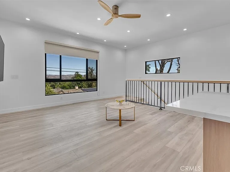 5046 Cerrillos Dr — Photo 20
