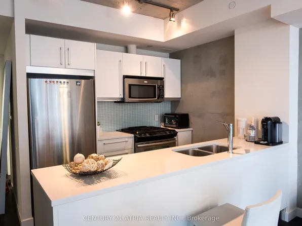 25 Oxley St, Toronto, ON