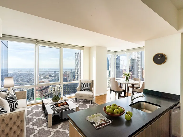 66 Rockwell Pl #26J — Photo 1