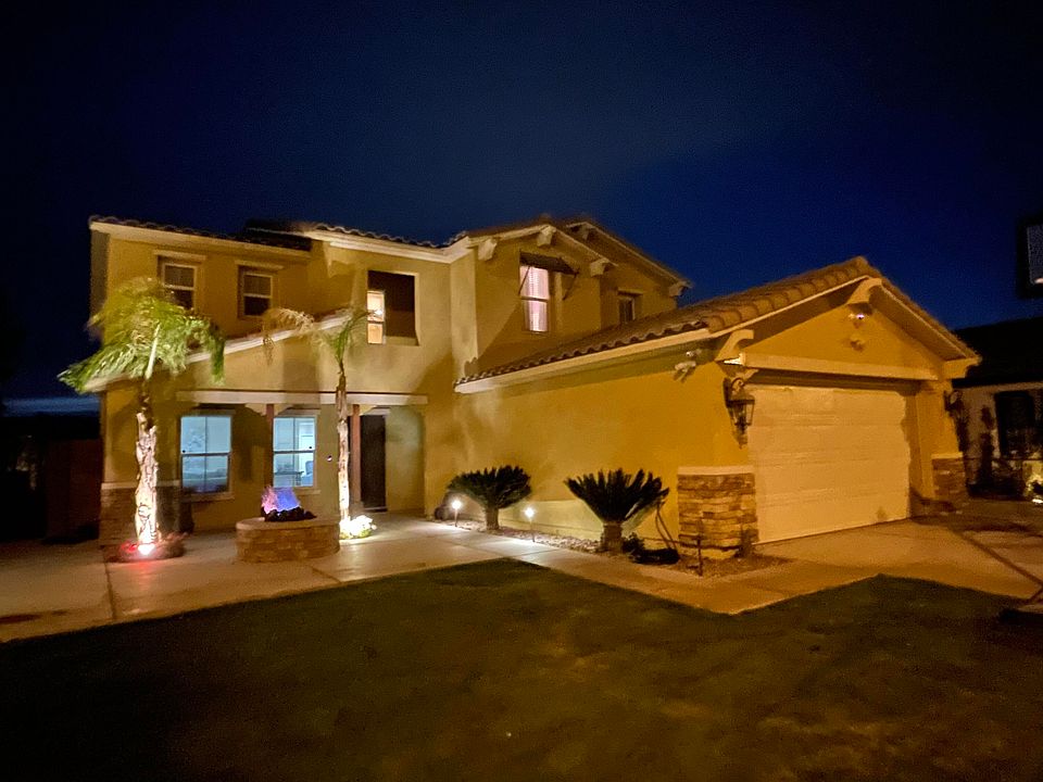 1st image of 53821 W Sienna Cir