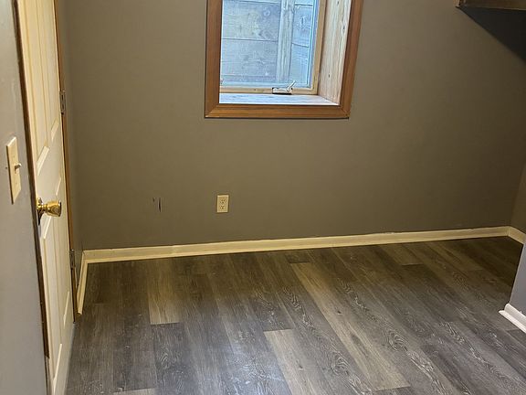 4th image of 801 15th Ave S APT 1