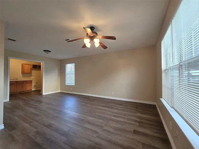 256 Alleda Rd — Photo 3
