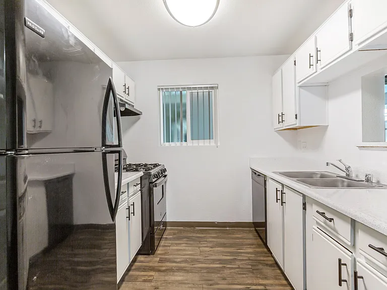 Magnolia City Lights Apartments — Photo 10