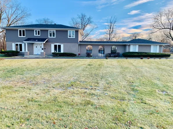 57 Graymoor Ln, Olympia Fields, IL 60461