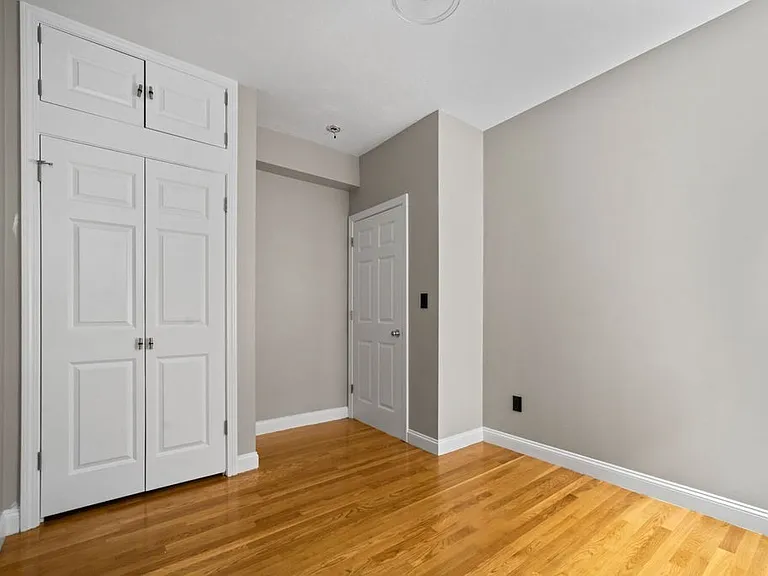 172 Cottage St #5 — Photo 7