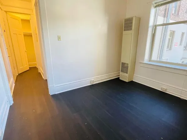 Arkona, 107 1st Ave N #111, Seattle, WA 98109