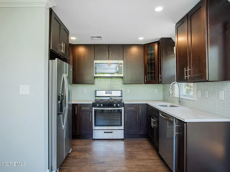 234 Main St — Photo 8