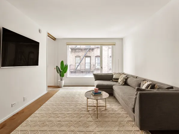 345 West 14th Street 3E image 1 of 10
