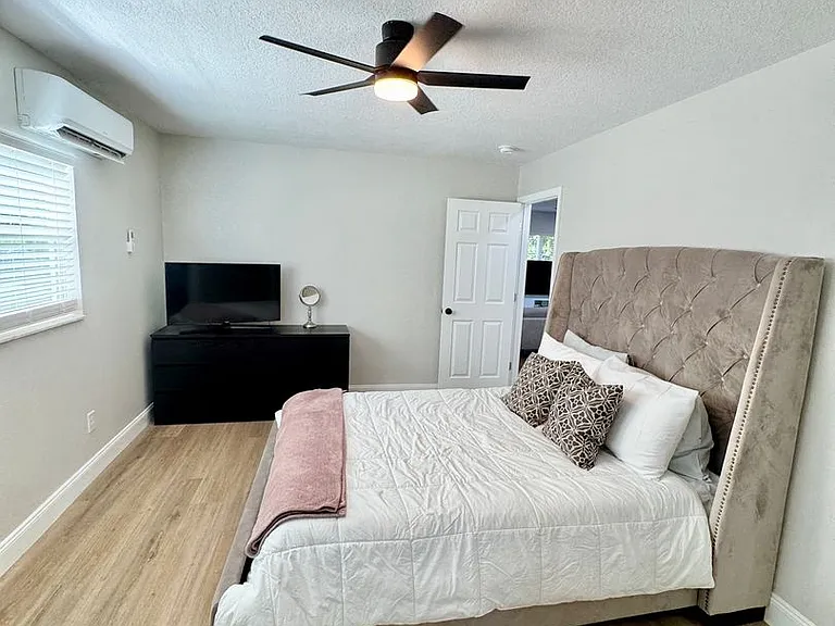 439 Carroll St — Photo 28
