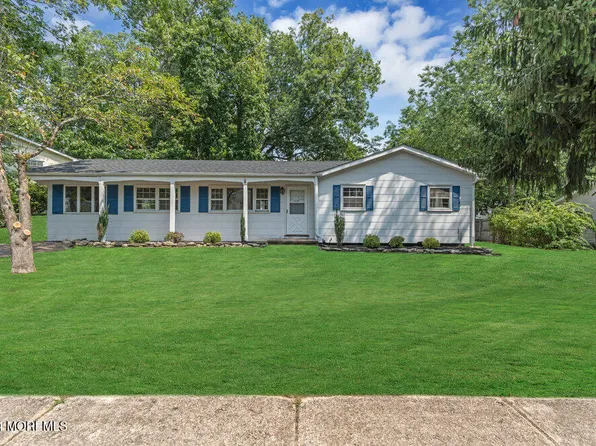 6 Spruce Terrace, Jackson, NJ 08527