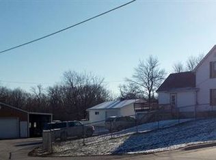 718 9th Ave SE, Independence, IA 50644