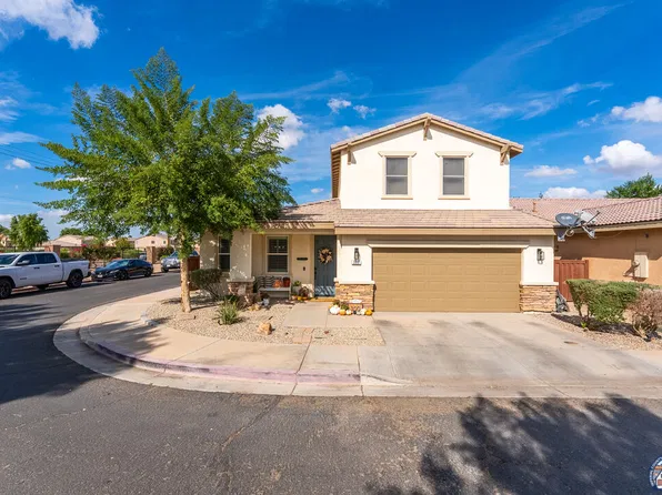 300 Sunny Meadow Pl, Brawley, CA 92227