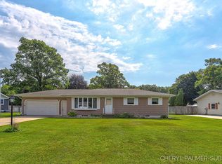 1838 Kings Ct, Muskegon, MI 49445